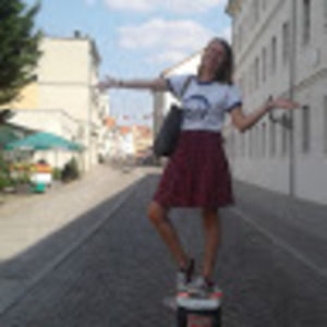 Meet your Posher, Cami